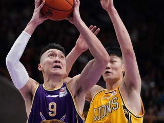 孙悦打什么位置？从中国魔术师到全能战士的篮球传奇