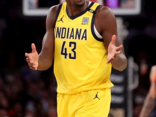 西亚卡姆，从非洲少年到NBA冠军的励志传奇
