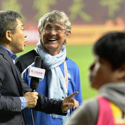 国足为何总缺席世界杯？从12强赛到归化潮，我们离世界杯到底有多远