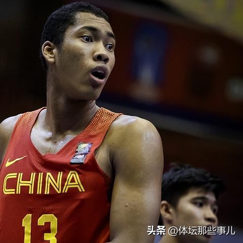 克拉克森是归化球员吗？解析NBA球星在菲律宾国家队的身份真相