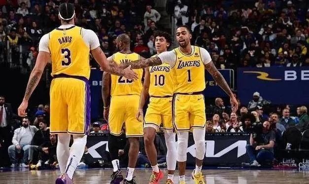NBA交易最新消息,湖人酝酿大动作,勇士瞄准全明星前锋 NBA交易最新消息,湖人酝酿大动作,勇士瞄准全明星前锋
