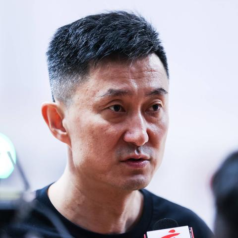 中国十大篮球明星排名,篮坛风云人物巡礼 中国十大篮球明星排名,篮坛风云人物巡礼